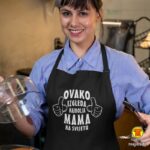 OVAKO IZGLEDA NAJBOLJA-NATPIS PO ŽELJI-NA SVIJETU pregača s natpisom 00008 crvena