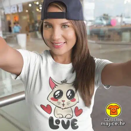 CUTE CAT LOVE | ženska majica s natpisom